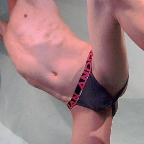 SkinnyTwink escort in Gent offers Kissing services
