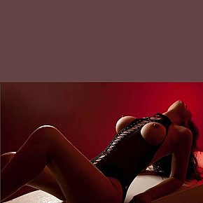 Anna-Milan-Deluxe Completamente Naturale escort in Milan offers Bacio alla francese services