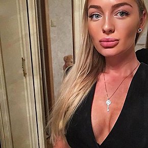 Amina escort in Amsterdam offers Sborrata in faccia services