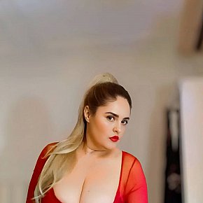 Kaly escort in Barcelona offers Footjob services