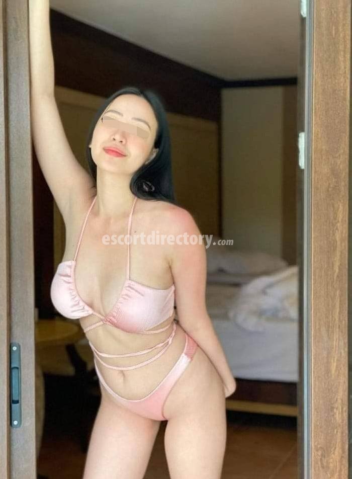 Escort Katrina, hot girl in Makati image