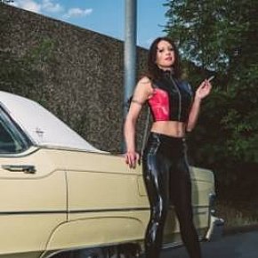 Dildoqueen-Miss-Ramona Fitness Girl escort in Bochum offers BDSM services