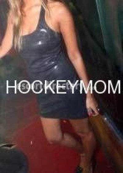 HOCKEYMOM Totalmente natural escort in Vancouver offers Juegos con dildo services