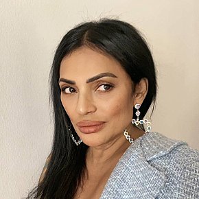 brunasatinniuk Modella/Ex-modella escort in Lyon offers Phone sex services