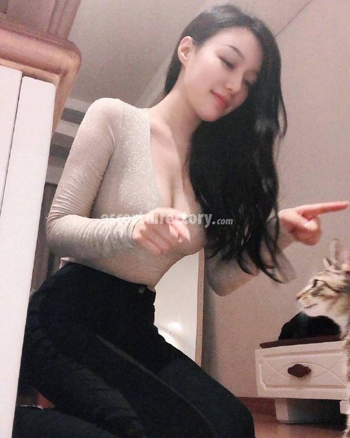 Escort in Shanghai, kelly Studentessa al college provides Dildo/sex toys