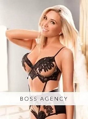 Kylie Muscular
 escort in Manchester offers Girlfriend Experience (GFE) services