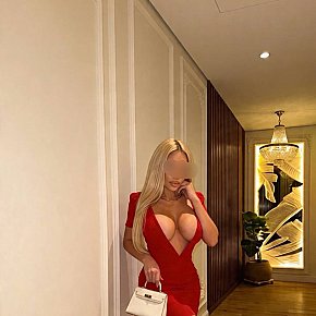 Rossa Super Gros Seins escort in Bucharest