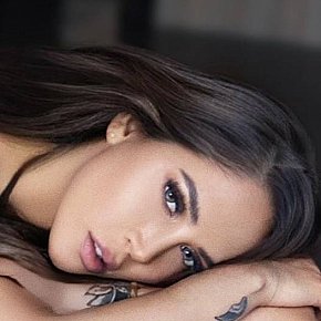 Alessandra Modelo/Ex-modelo escort in  offers Massagem erótica services