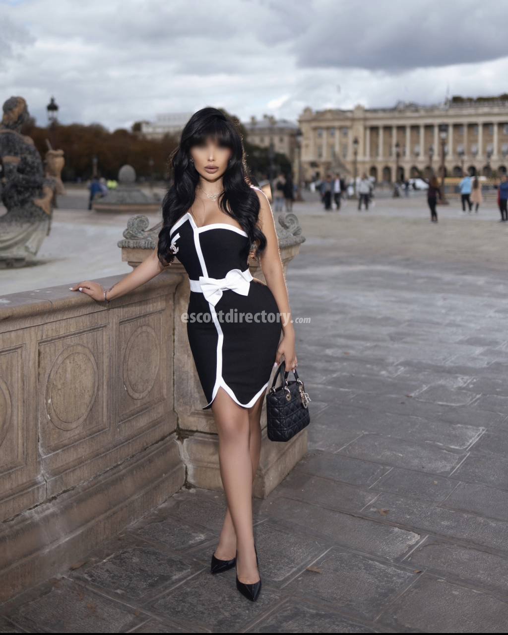 Ayah-Bella Vip Escort escort in Paris offers kissing services