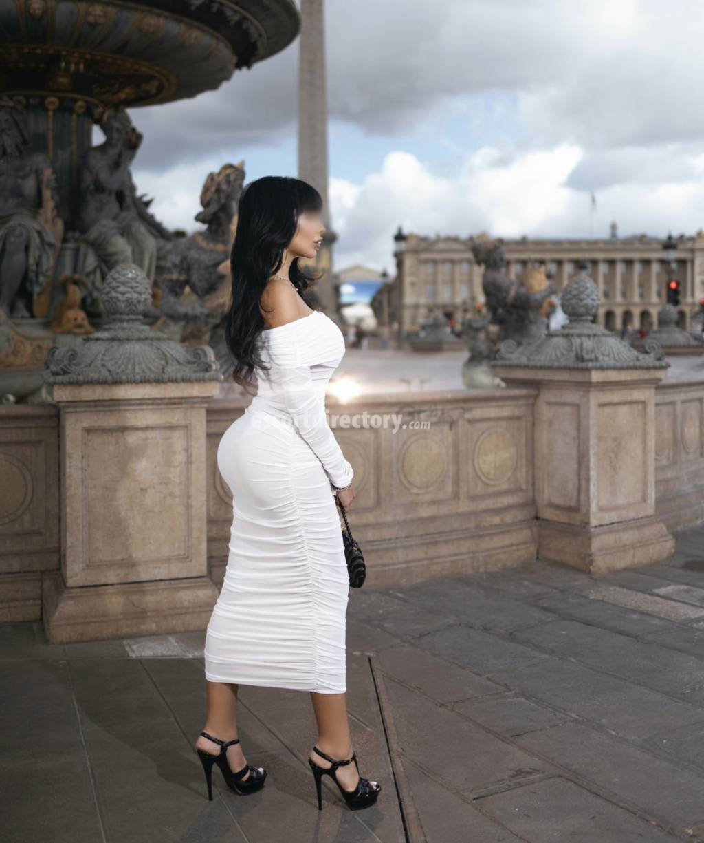 Ayah-Bella Model /Ex-model
 escort in Paris offers Cumshot on body (COB) services