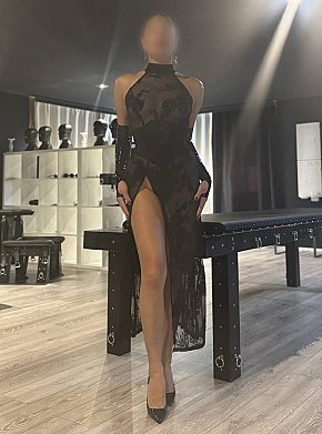 Lady-Diyosa escort in Zurich offers Lenjerie services