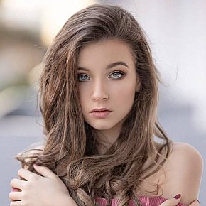 ALIBRA Studentessa Al College escort in Paris offers Dildo/sex toys services
