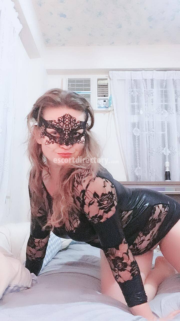 Hot girl in Hong Kong offers Blowjob ohne Kondom bis zum Schluss
