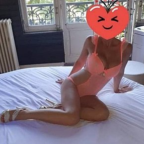 marina All Natural
 escort in Nice offers Erotic massage services