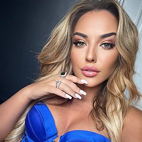 Karina Ganz Natürlich escort in  offers Erotische Massage services