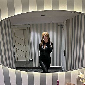 Alina Modelo/exmodelo
 escort in  offers Sexo en diferentes posturas
 services
