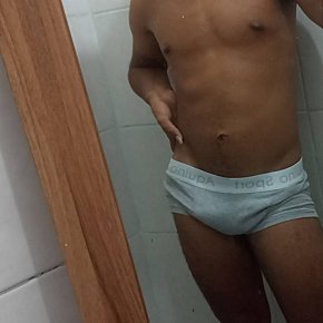 ErickGay escort in Rio de Janeiro offers Kissing if good chemistry services