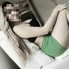 Naty-Com-Local escort in Ponta Grossa offers Kissing services