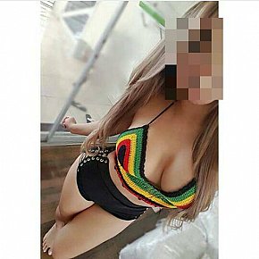 Naty-Com-Local escort in Ponta Grossa offers Pipe sans capote services