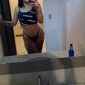 Morena-Tatuada Posterior Mare escort in Praia Grande offers Penetrare Dublă(DP) services