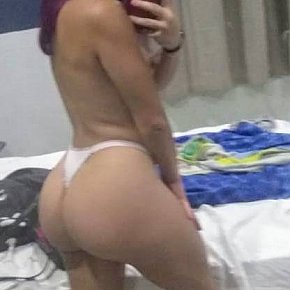 Nia escort in São Paulo offers Blowjob without Condom to Completion services