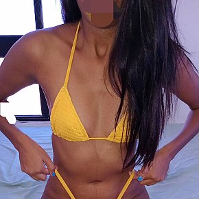 San escort in Salvador offers Anal Sex services