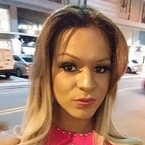 Bruna-Brulls escort in São Paulo offers sexo oral com preservativo services