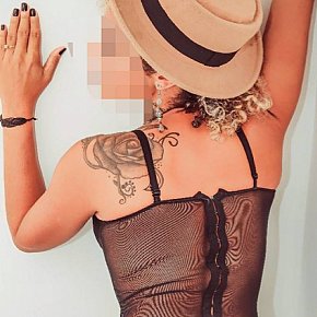 Mel-Souza Completamente Naturale escort in Rio de Janeiro offers Massaggio erotico services