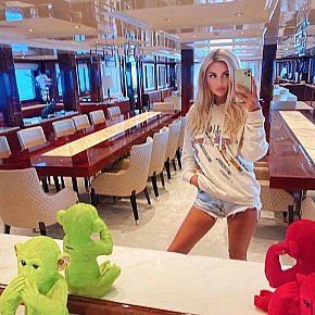 Milana-real-photos escort in Bangkok offers Sărut services