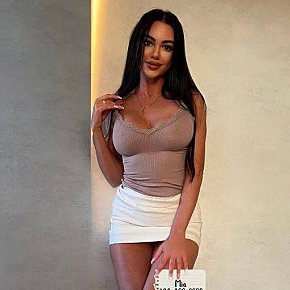 Mia escort in 