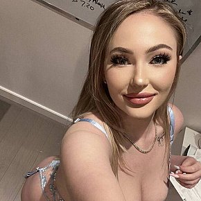 Sophia-Benz Super Gros Seins escort in  offers Ejaculation féminine services