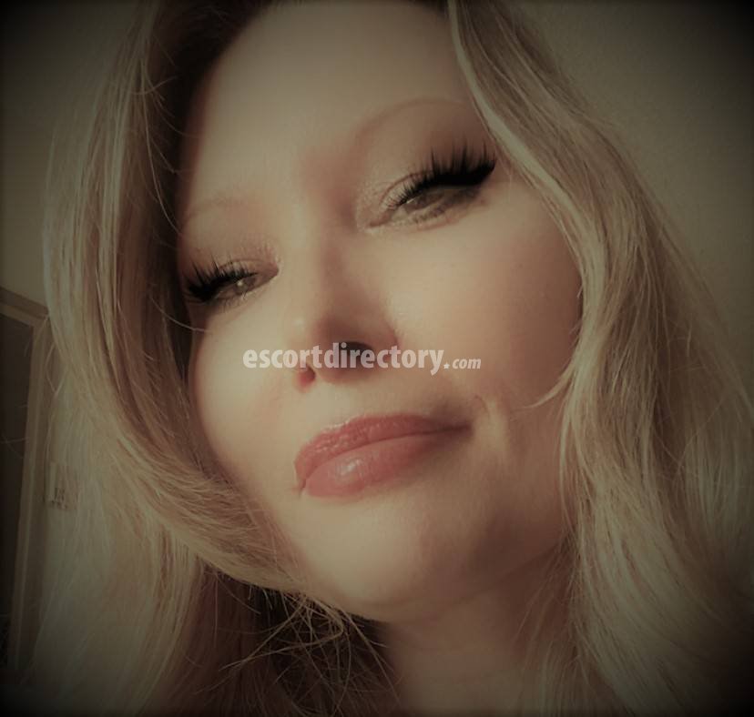 Shannon Pain performs Cinta, escort in Kelowna, BC
