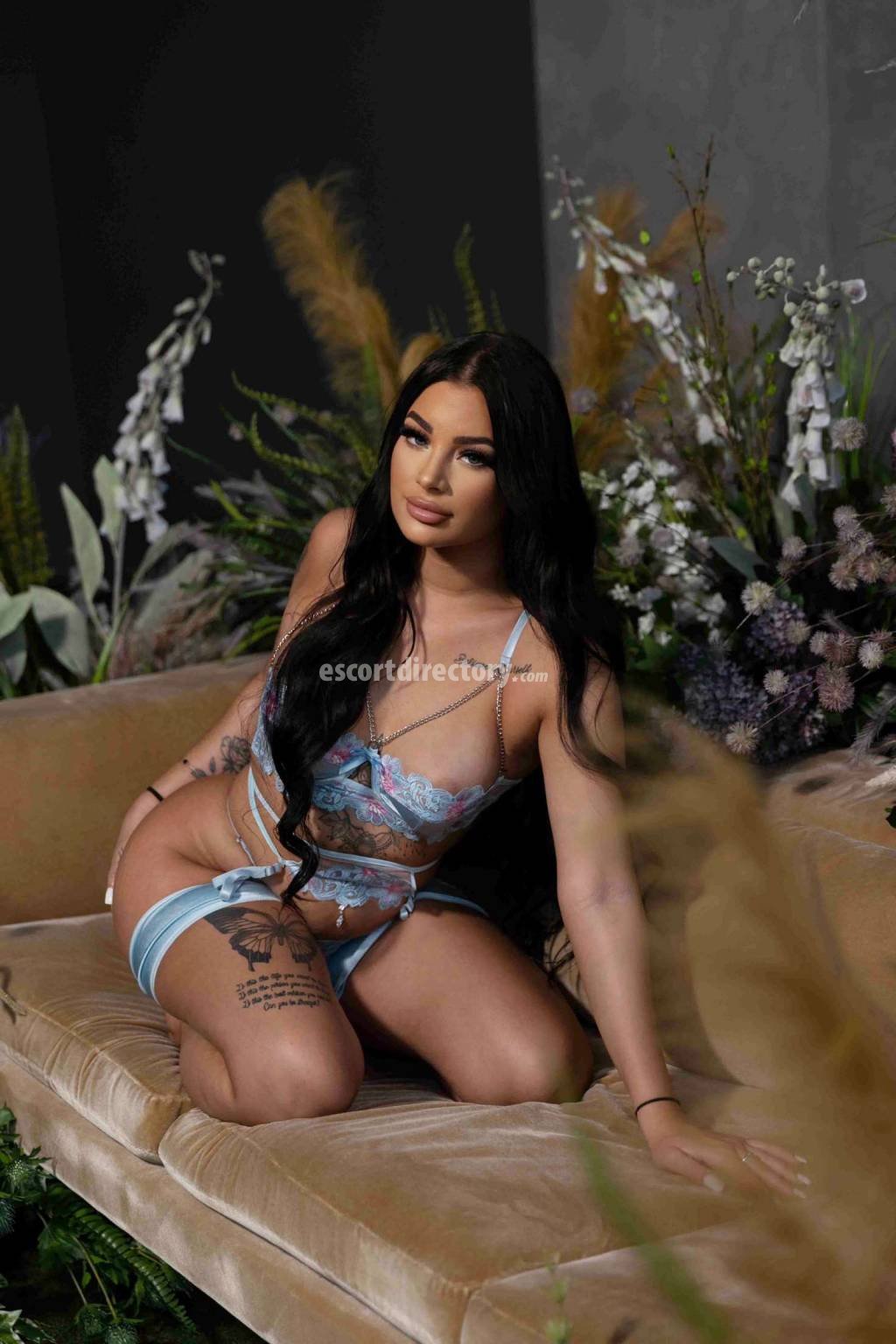 Hot girl in Mississauga offers Pipe avec capote