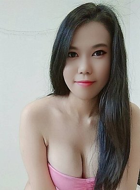Sofia escort in Bangkok offers Deep Throat services