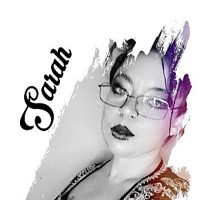 Hot girl in Edmonton offers Cinta