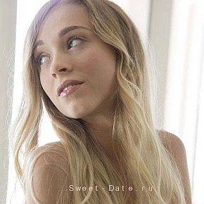 Nattasha Model/Fost Model escort in Moscow offers Finalizare pe Corp(COB) services