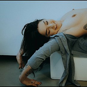 Coco la Cuntra Garota fitness escort in Monaco-Ville offers Beijo francês services