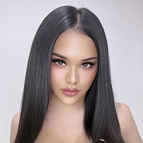 Jennie Naturală escort in Bangkok offers Girlfriend Experience(GFE) services