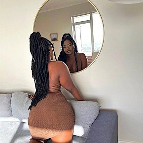 Aisha All Natural
 escort in Lagos offers Cum in Mouth services