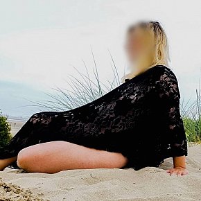 Lolita Petite
 escort in Oostende offers French Kissing services