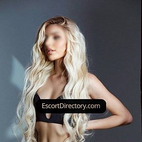 Victoria escort in Barcelona offers Cum on Face services