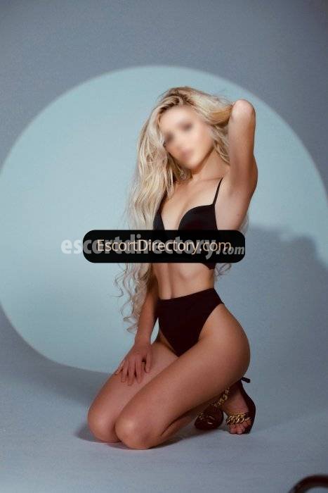 Victoria escort in Barcelona offers Cum on Face services