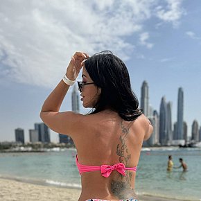 julia Model /Ex-model
 escort in Dubai offers Intimate massage services