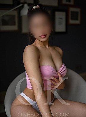 Kim Modella/Ex-modella escort in Barcelona offers Massaggio erotico services