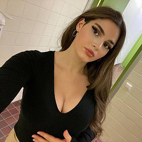 Esmee escort in Amsterdam offers Cum on Face services