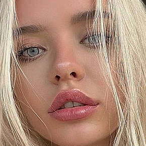 Valencia Colegiala escort in Paris offers Venida en la boca
 services
