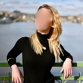 Venus escort in Prague offers Pompino senza preservativo services