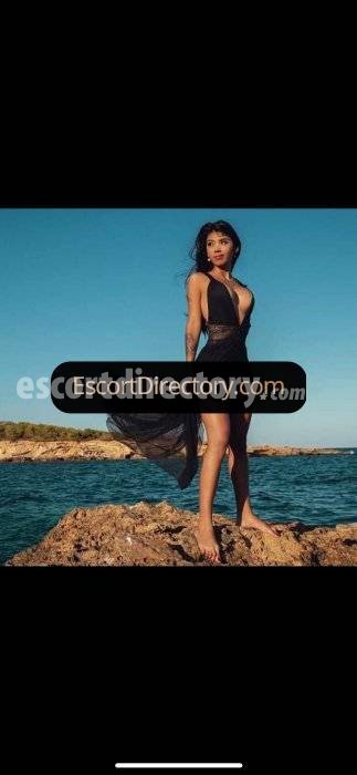 Jessica escort in Medellín offers Padrona (soft) services