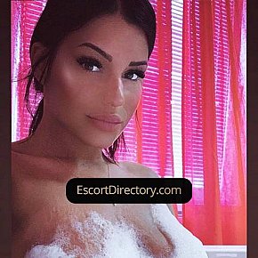 Letisha escort in Budapest offers Girlfriend Experience (GFE) services