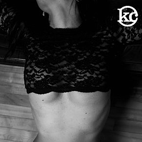 kylie-cambell escort in Montreal offers Kissing services